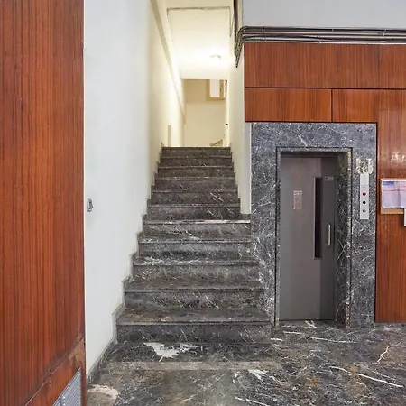 Apartment Academia