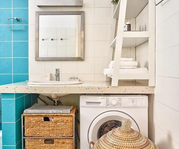 Academia Apartamento Rhodes City